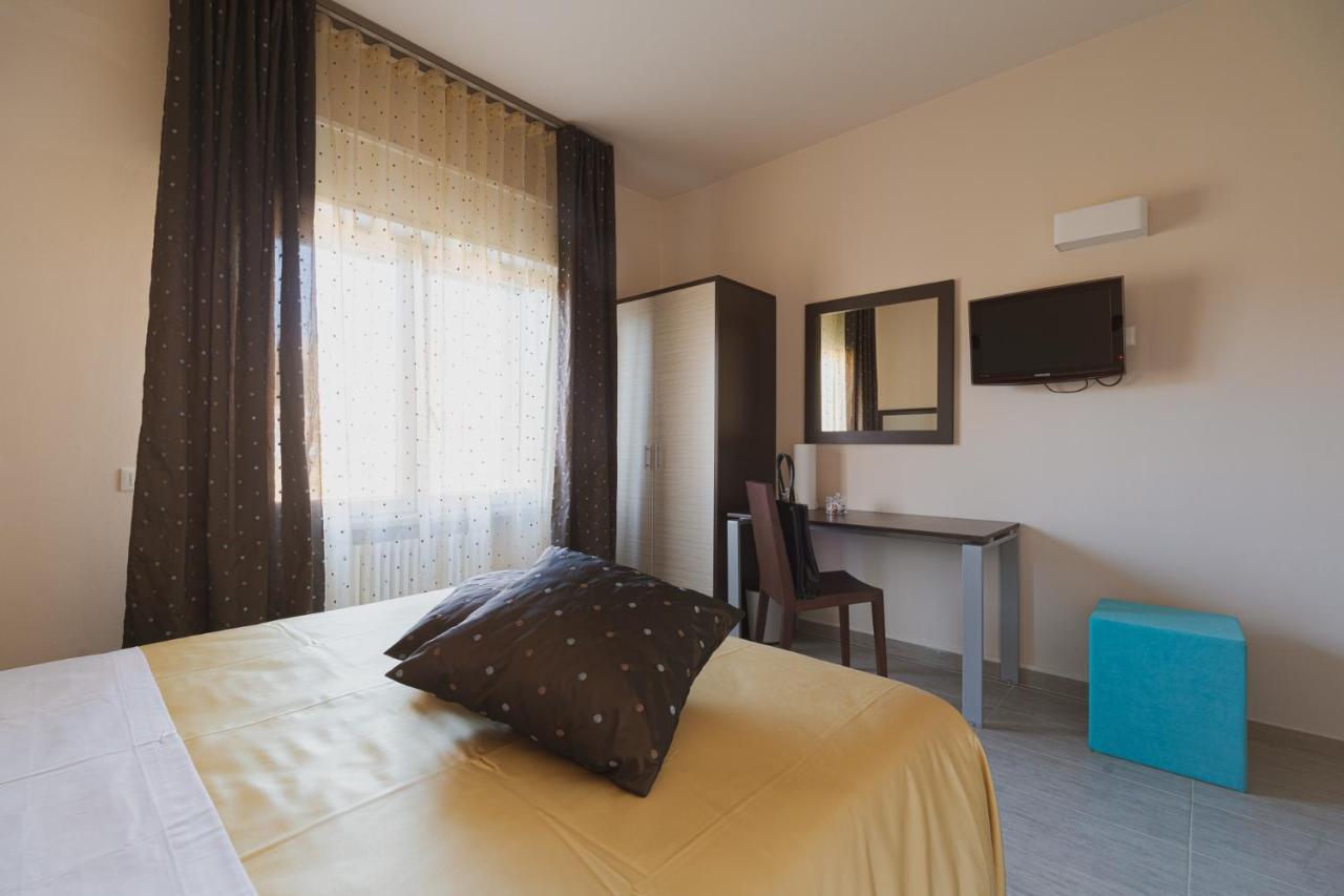 La Maison Di Carla Ancona Bagian luar foto
