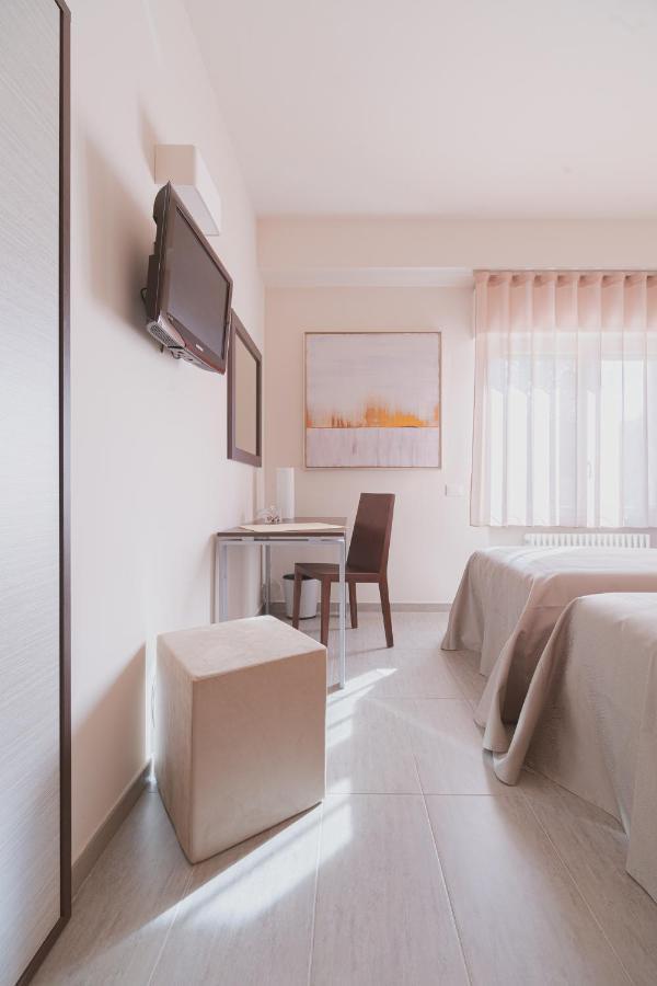 La Maison Di Carla Ancona Bagian luar foto
