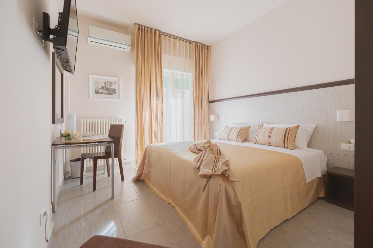 La Maison Di Carla Ancona Bagian luar foto